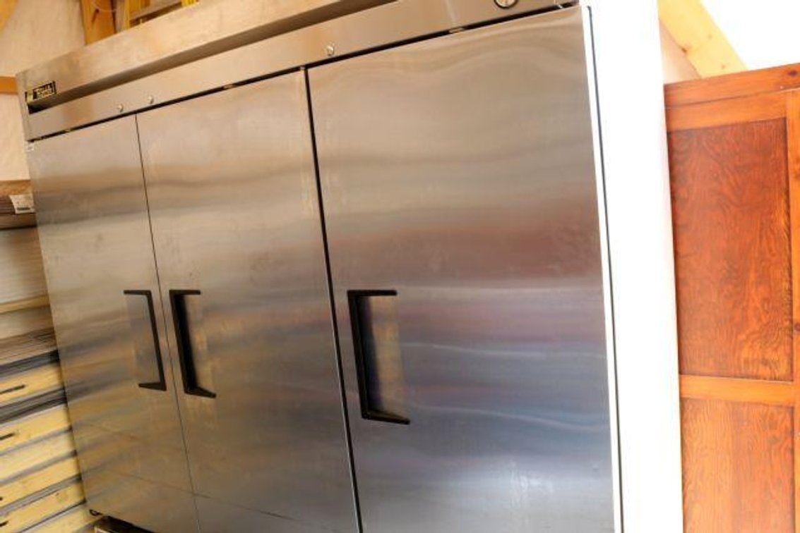 TRUE 3 DOOR FREEZER