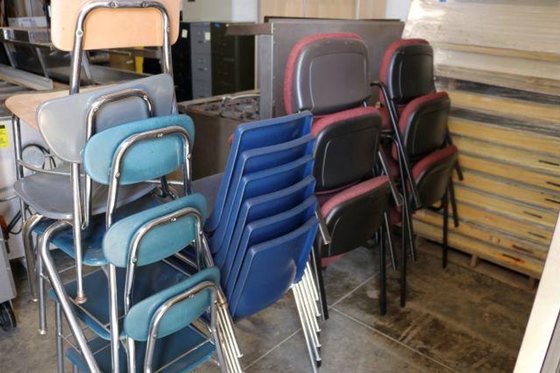 17 TOTAL CHAIRS