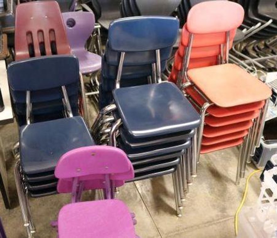 24 CHILD SCHOOL CHAIRS