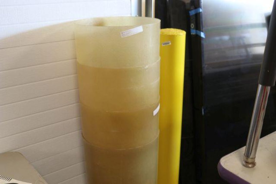 4 ROUND TRASH CANS