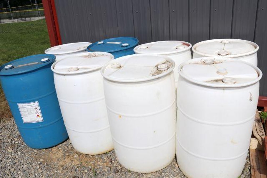 PLASTIC BARRELS