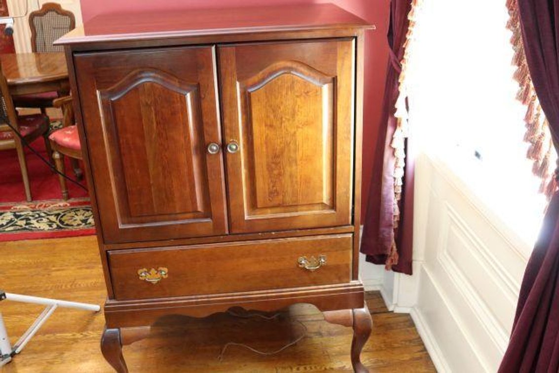 TV CABINET