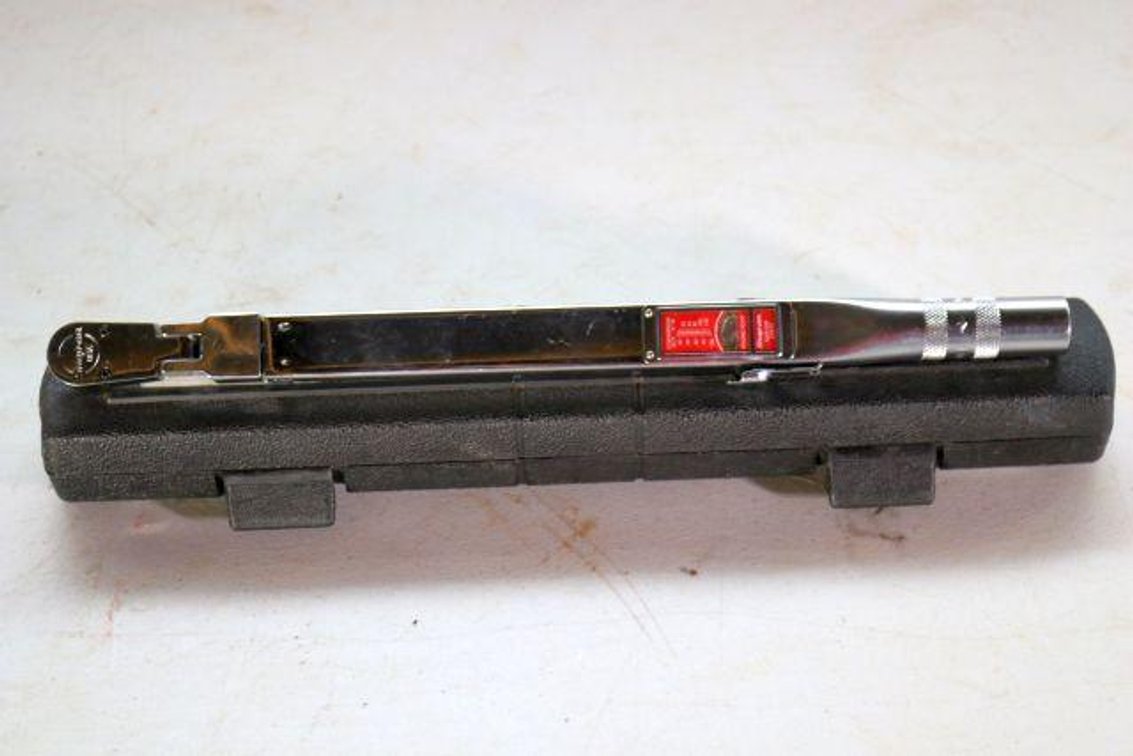 SNAP ON 3/8" TORQUE WRENCH