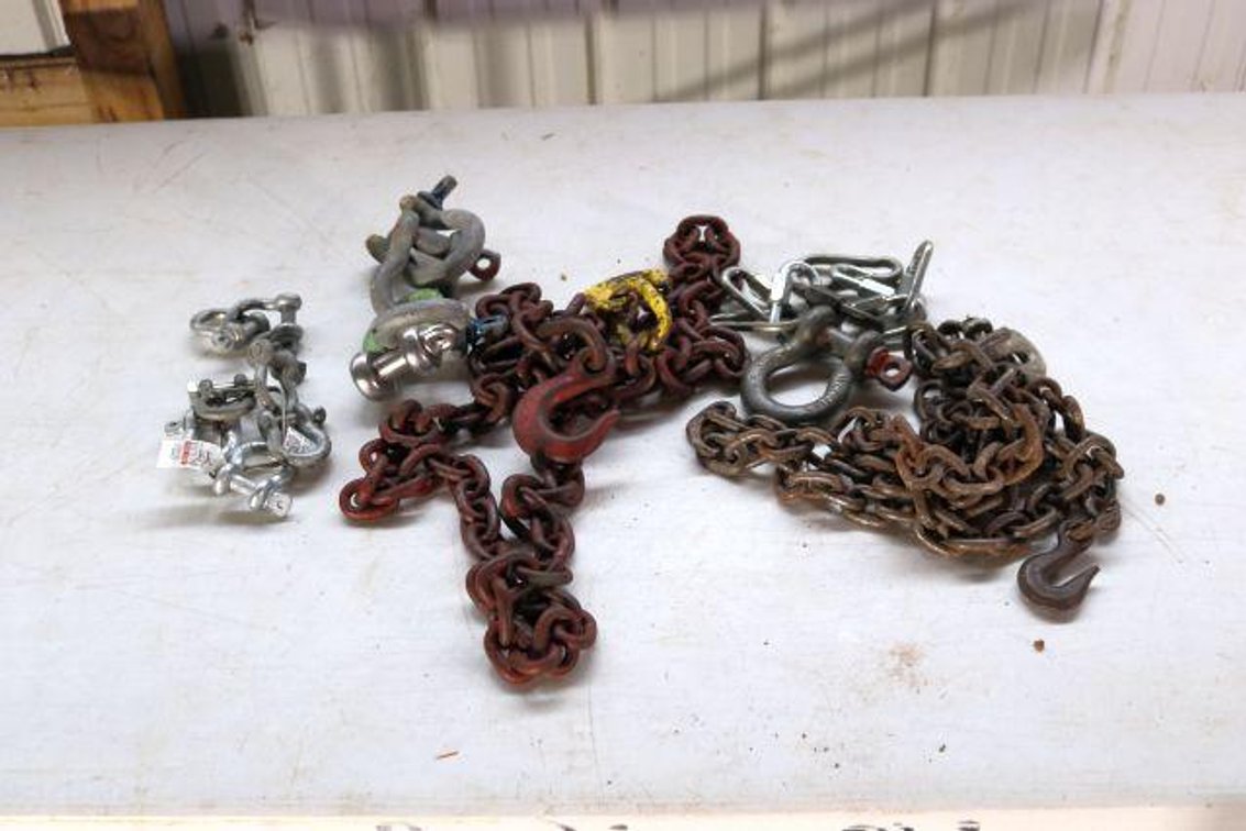 CHAINS & CLEVIS