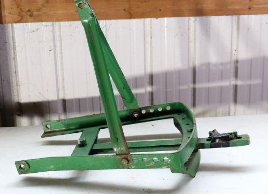 3 POINT DRAW BAR 
