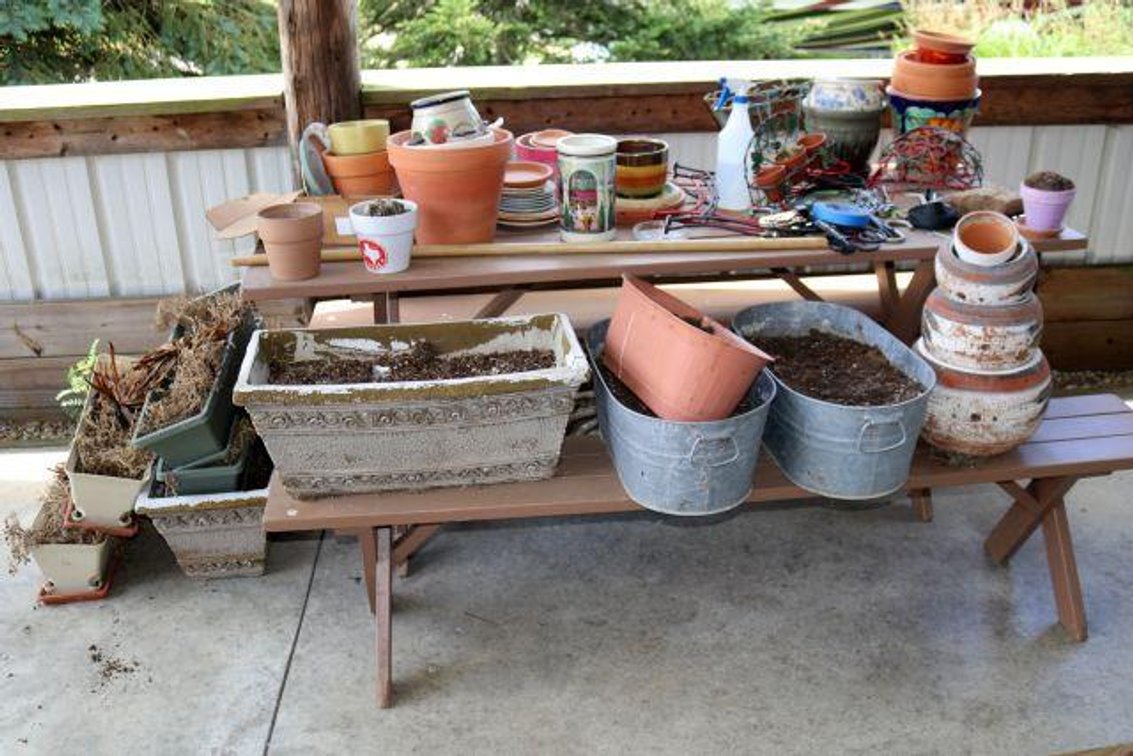 PICNIC TABLE AND PLANTERS
