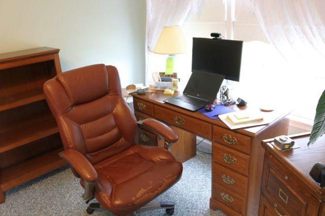 DESK, FILE CABINETS & CHAIR