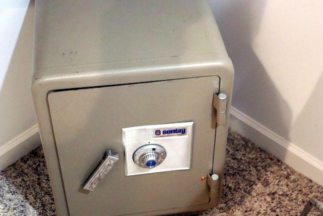 SENTRY SAFE