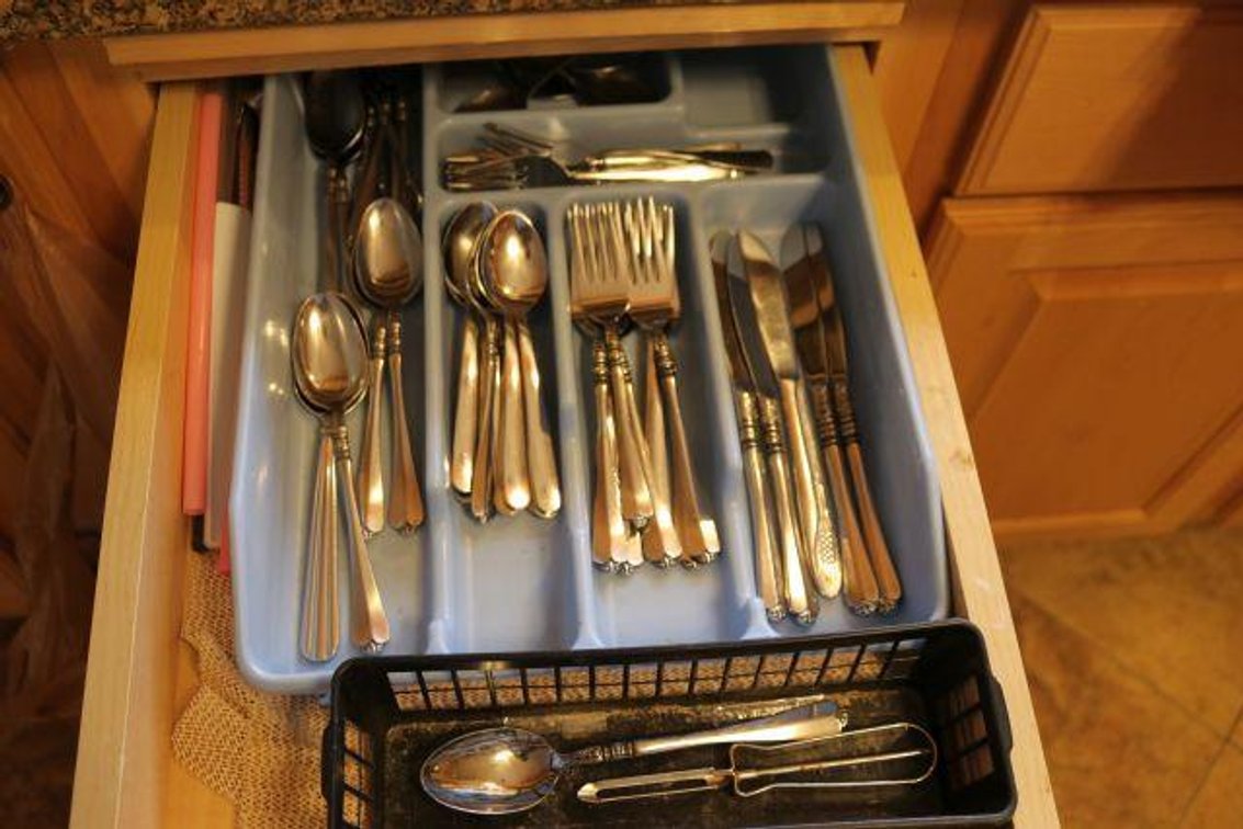 FLATWARE & UTENSILS