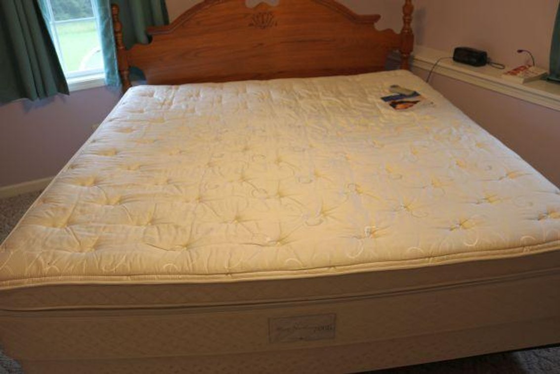 SLEEP NUMBER 7000 BED
