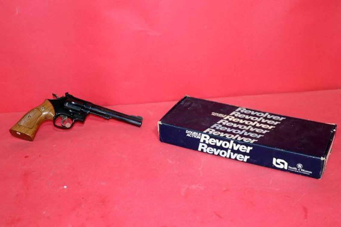 SMITH & WESSON MODEL 17-5 .22LR REVOLVER
