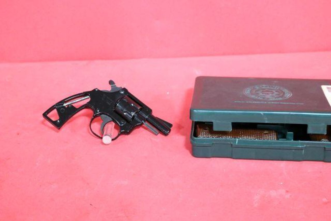 CHARTER ARMS MODEL 40 .22 REVOLVER