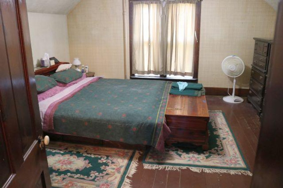 Image for 96 COLUMBUS RD- REAL ESTATE AUCTION