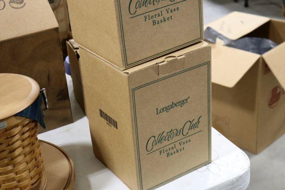Image for LARGE LONGABERGER BASKET & POTTERY COLLECTION
