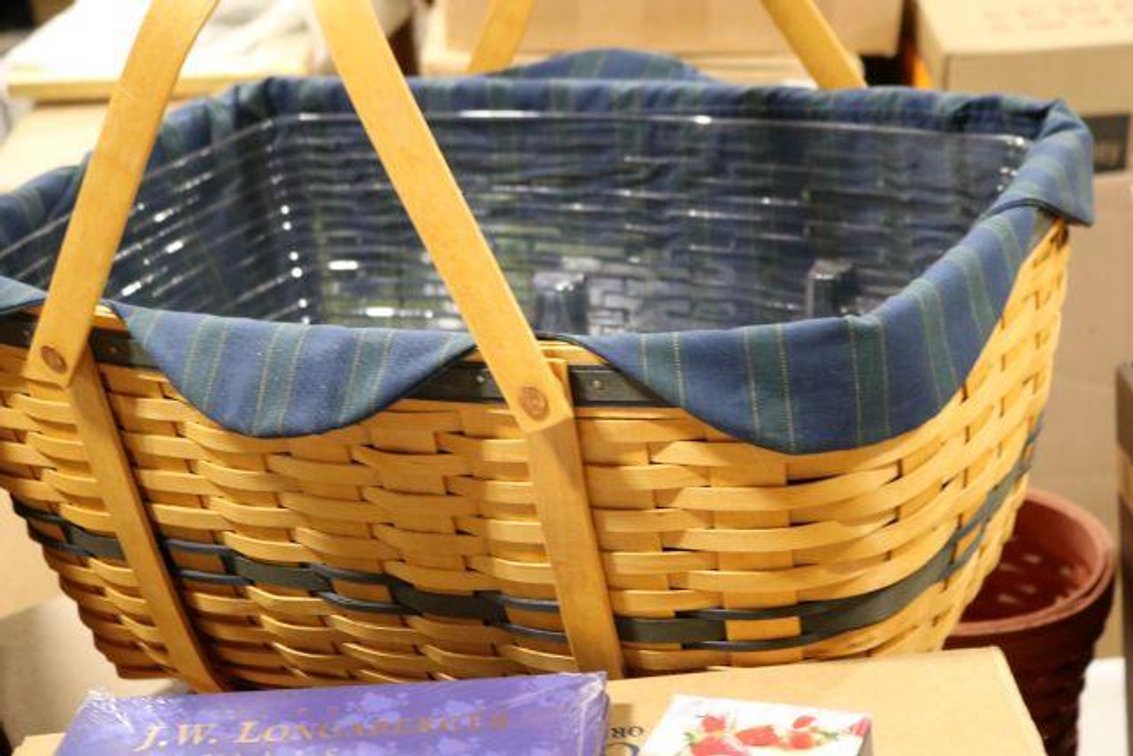 Image for LARGE LONGABERGER BASKET & POTTERY COLLECTION
