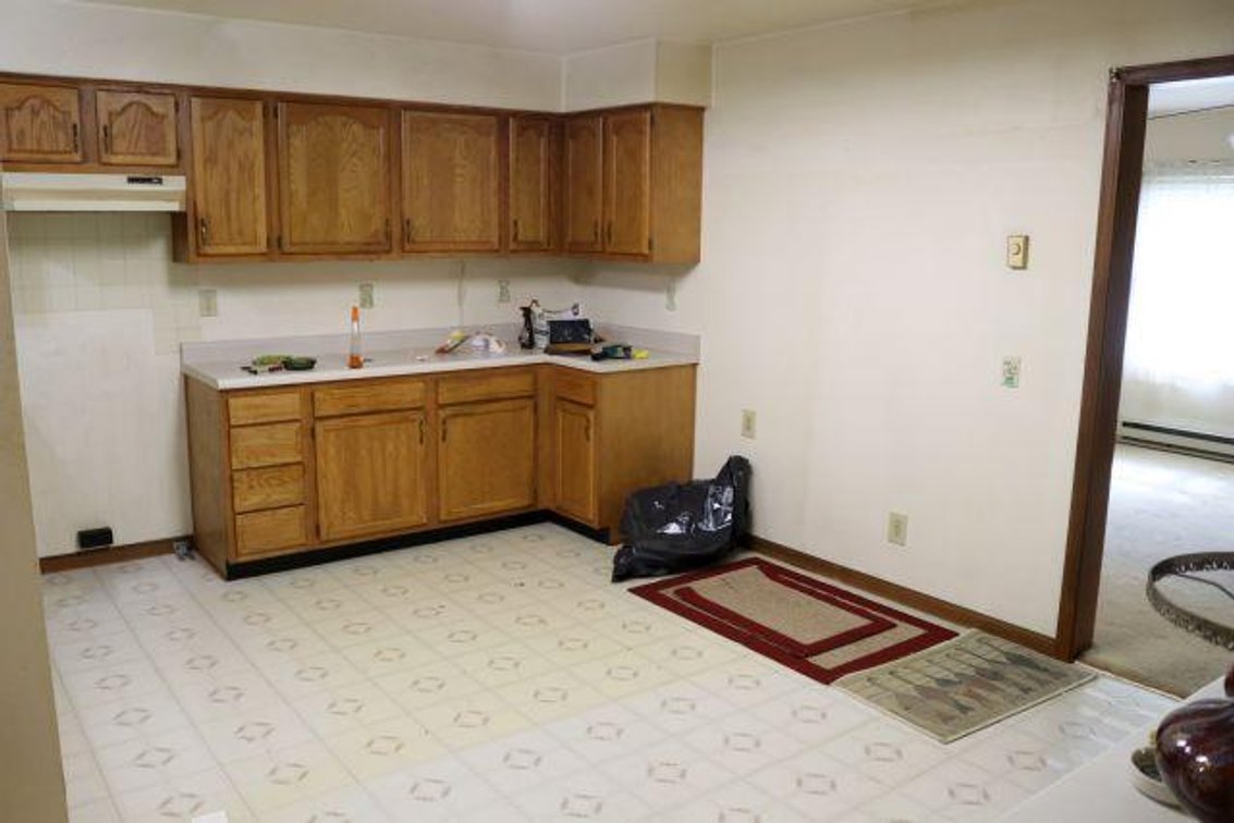 Image for APPLE VALLEY HOME SELLS ABSOLUTE!