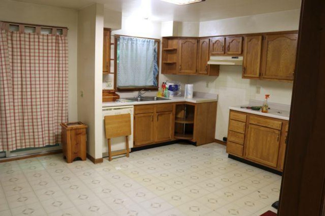 Image for APPLE VALLEY HOME SELLS ABSOLUTE!
