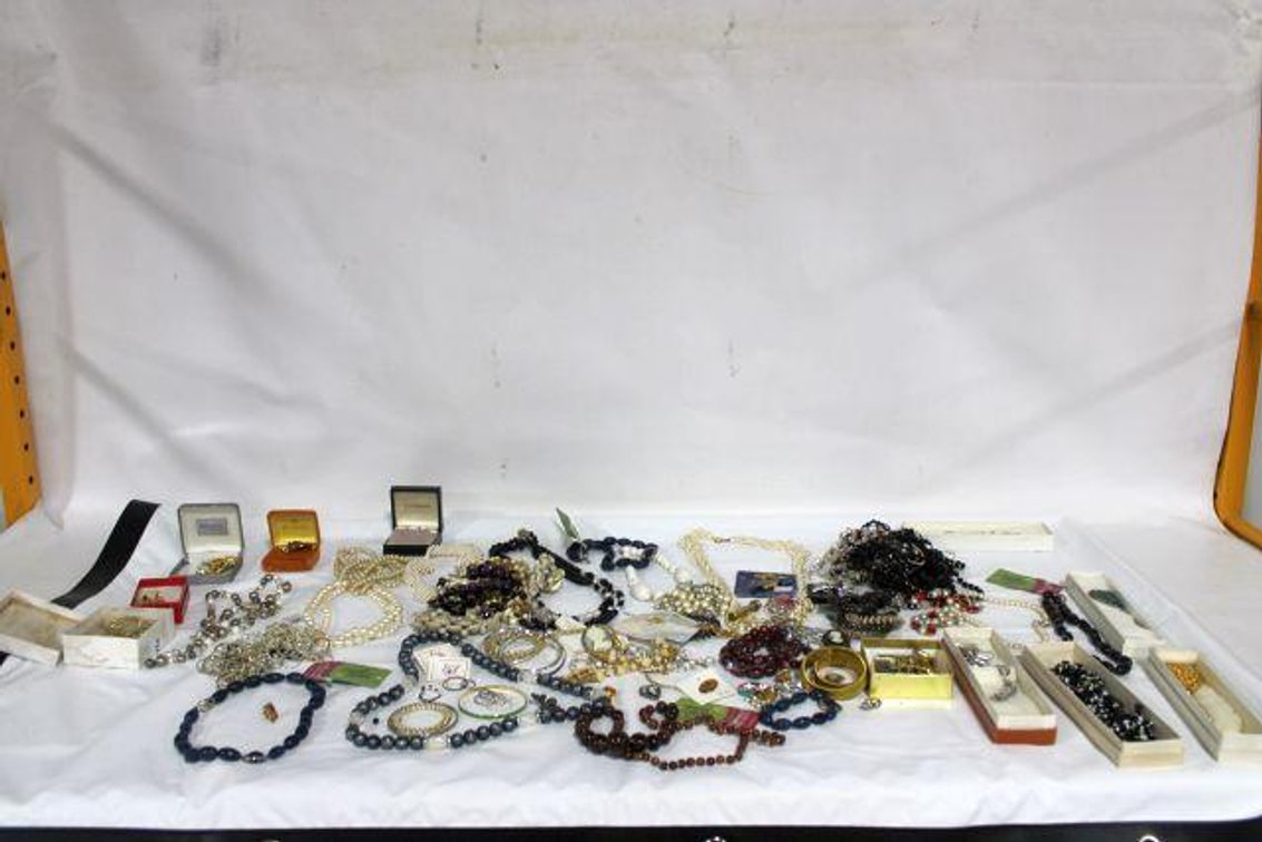 COSTUME JEWELRY