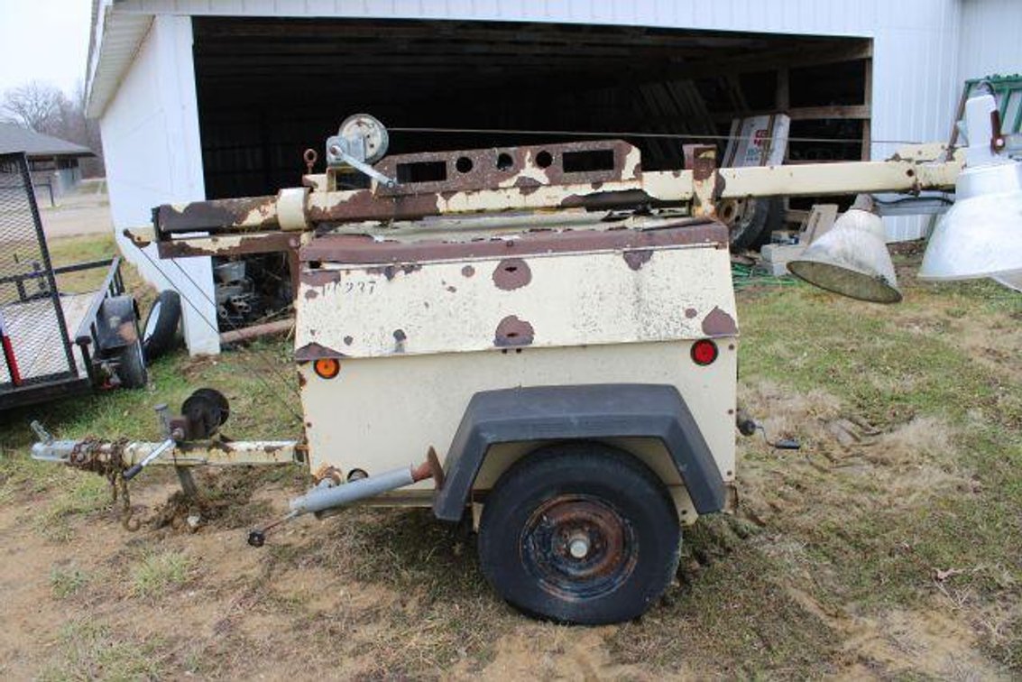 NON-RUNNNG INGERSOLLRAND 1999 PORTABLE TOWER LIGHTS 