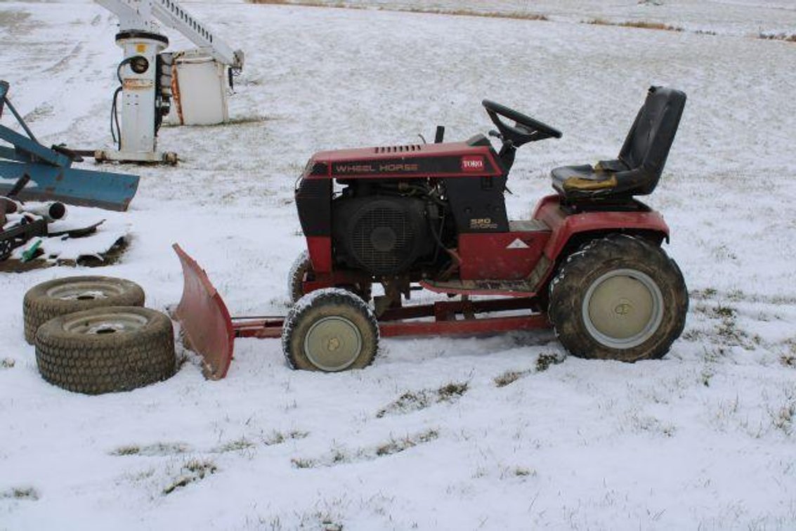 TORO 520 HYDRO WHEEL HORSE GARDEN TRACTOR
