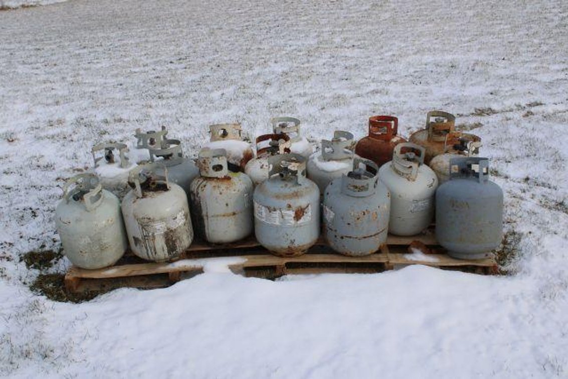 PROPANE TANKS