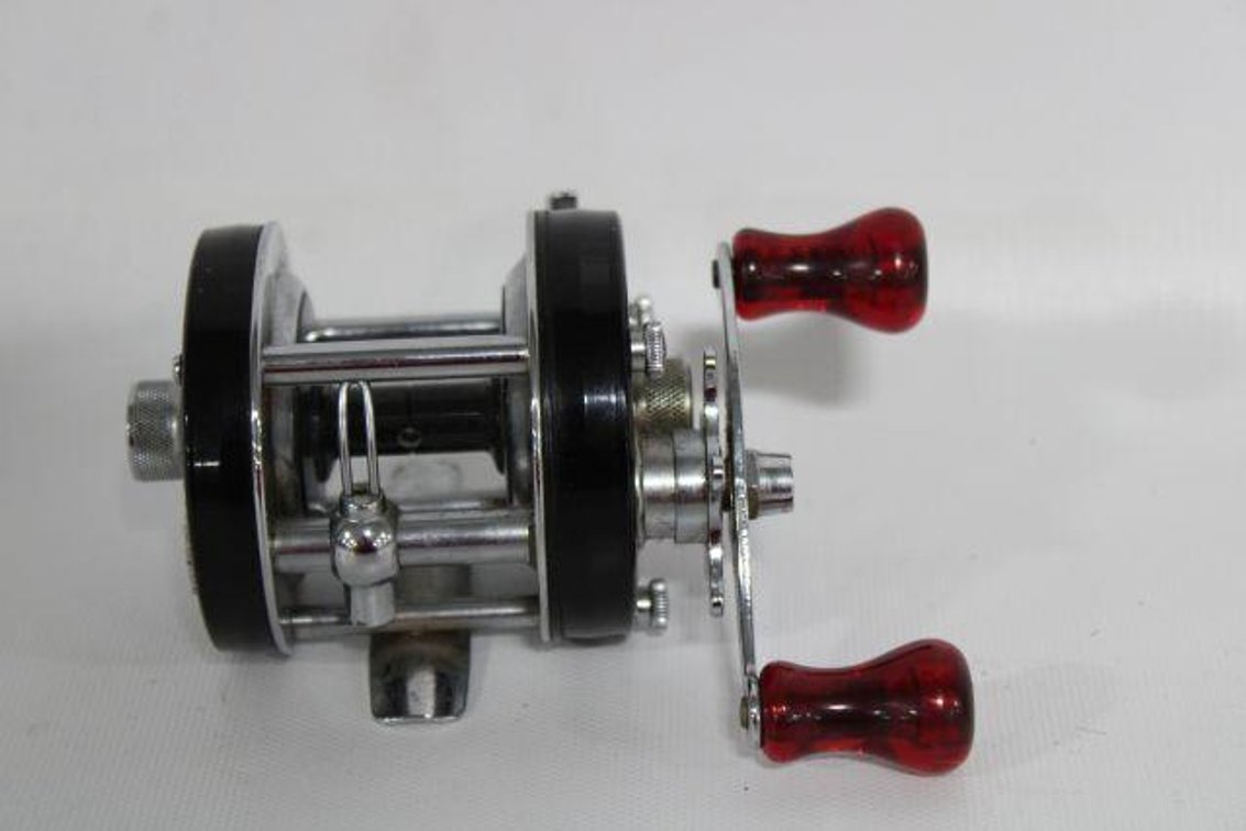 ABU AMBASSADEUR FISHING REEL