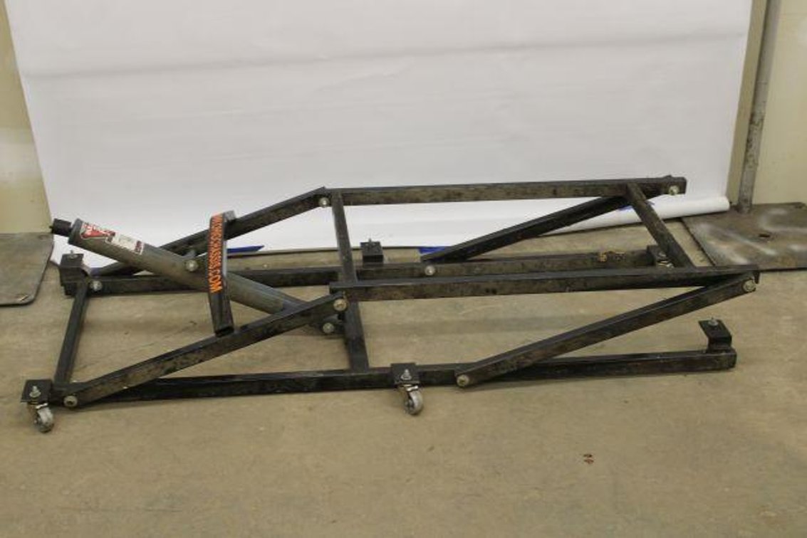 BULLDOG ATV/MOWER JACK