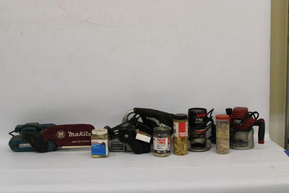 SANDERS, ROUTERS, BISCUITS 