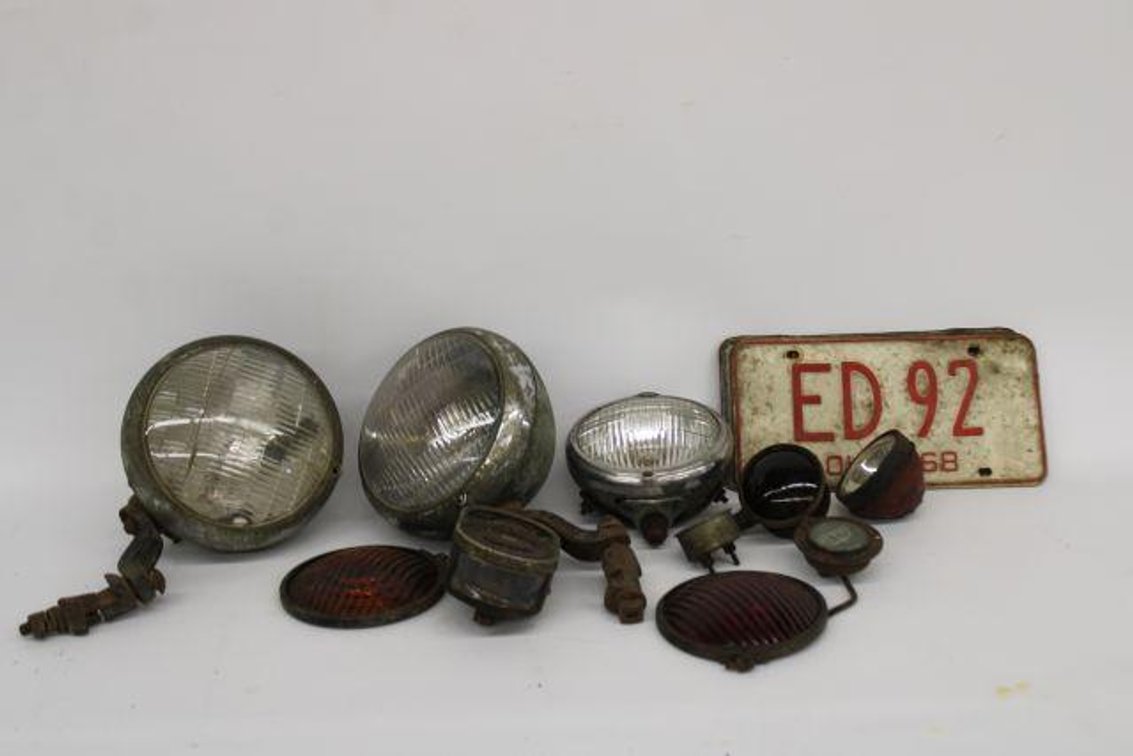 VINTAGE CAR PARTS 