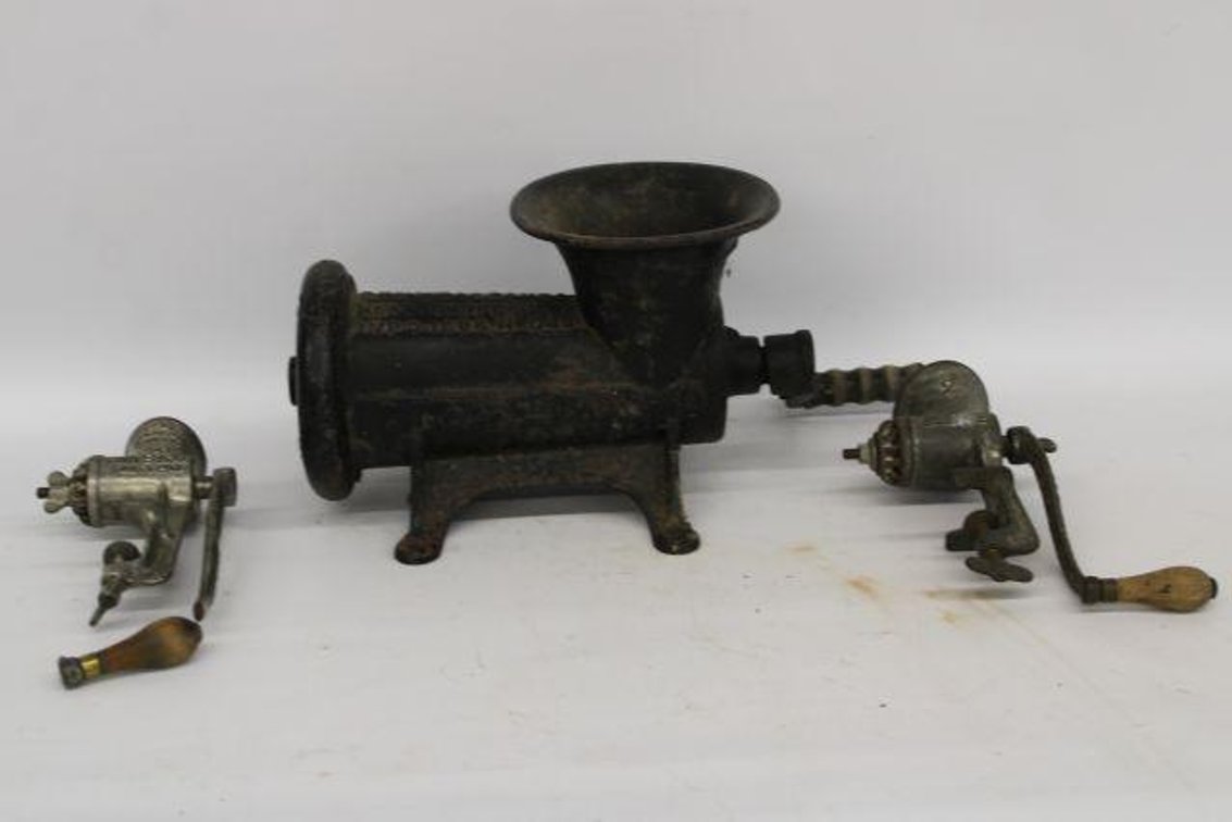 PRIMITIVE CAST IRON GRINDERS 
