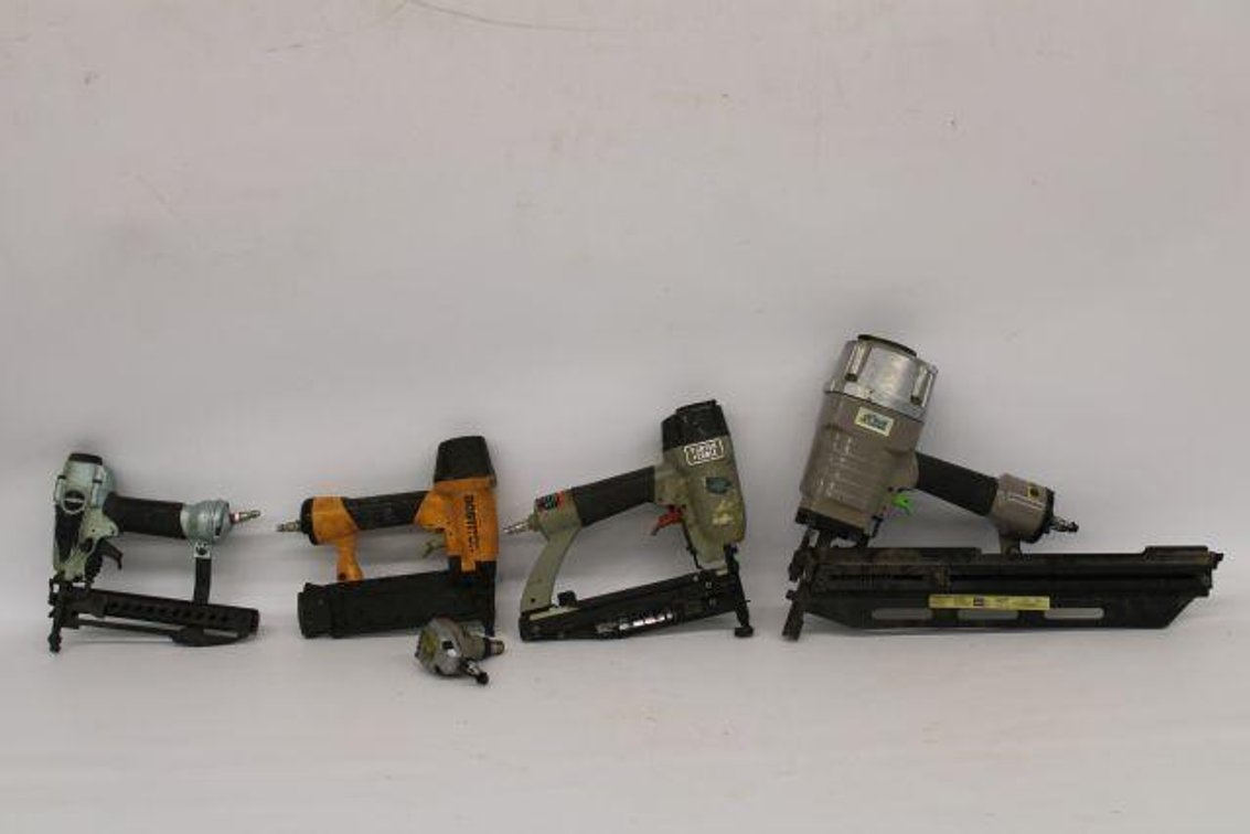 NAIL GUNS 