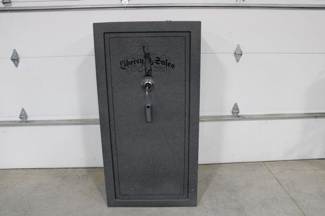 LIBERTY SAFES FIREPROOF SAFE