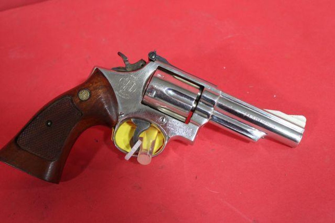 SMITH AND WESSON MODEL 19-3 