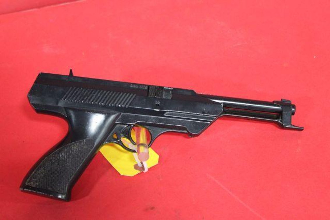 DAISY MODEL 188 BB PISTOL