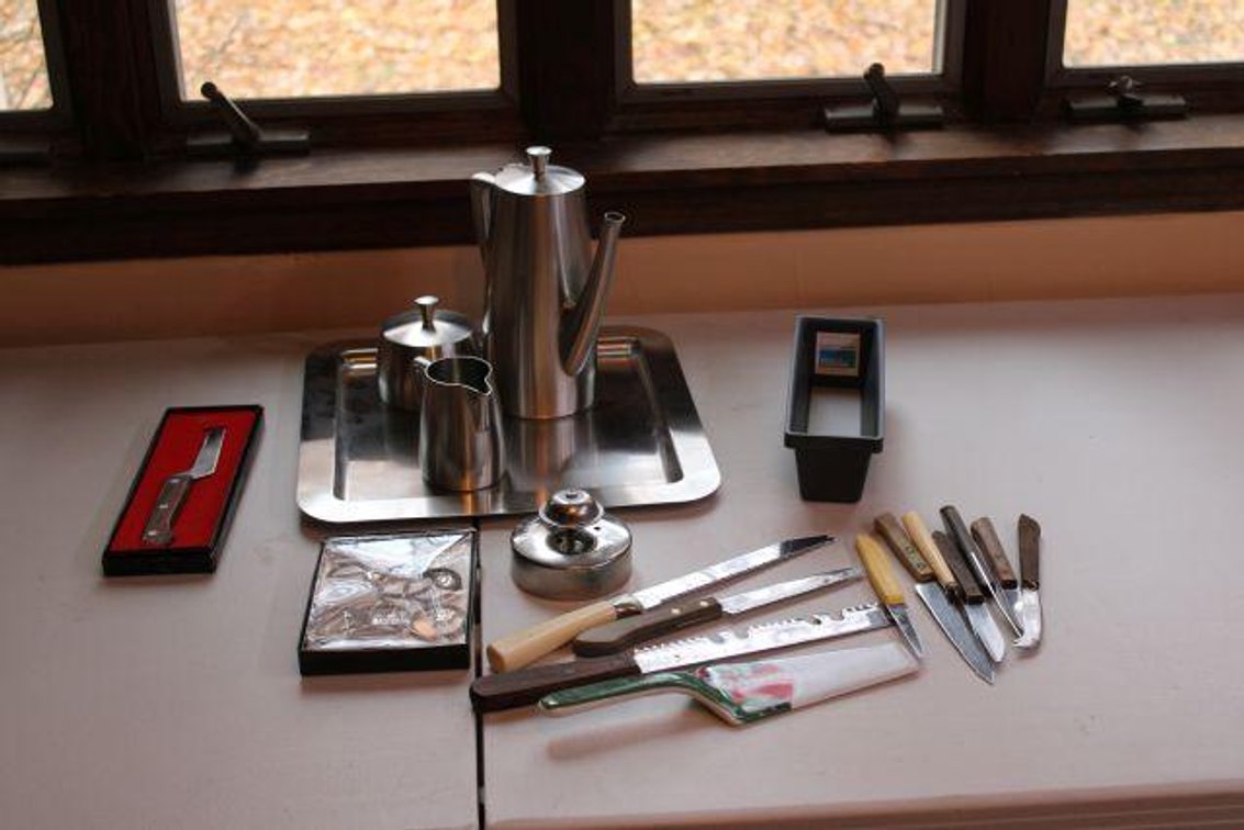 SERVING TRAY, TEA POT, KNIVES, ETC
