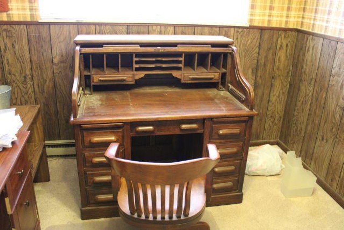 ROLL TOP DESK AND CHAIR