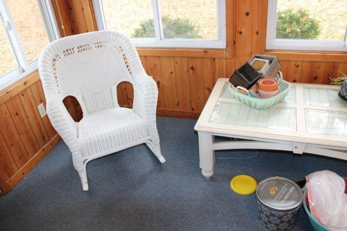 WICKER ROCKER, COFFEE TABLE, ETC
