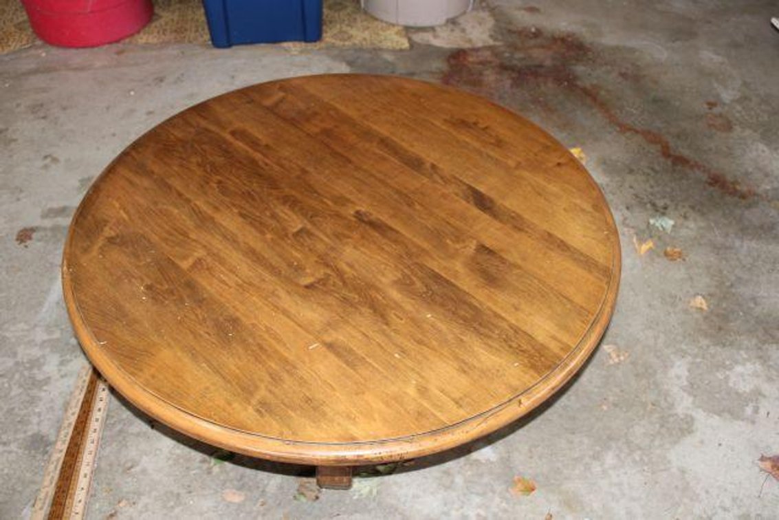 SPINNING COFFEE TABLE