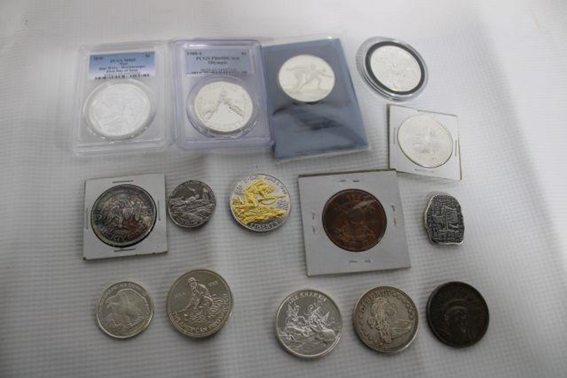 VARIOUS COLLECTIBLE COINS