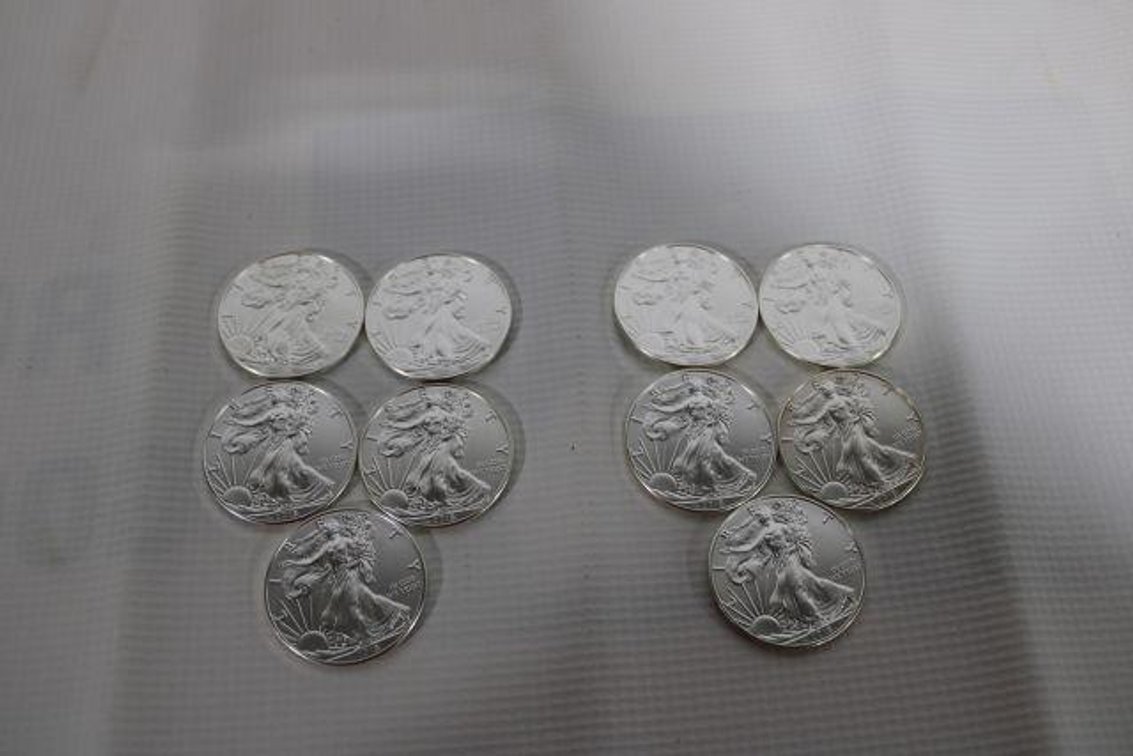 2018 AMERICAN EAGLE SILVER DOLLARS
