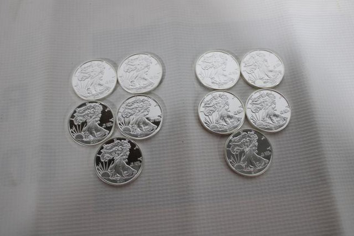 10 1 0Z SILVER COINS