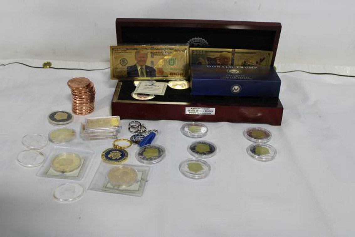 DONALD TRUMP COLLECTIBLES 