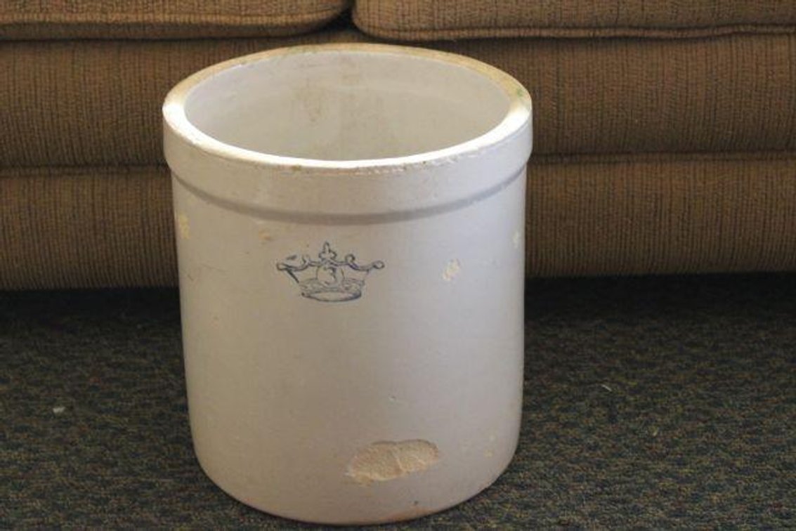 CROWN 3 GALLON CROCK
