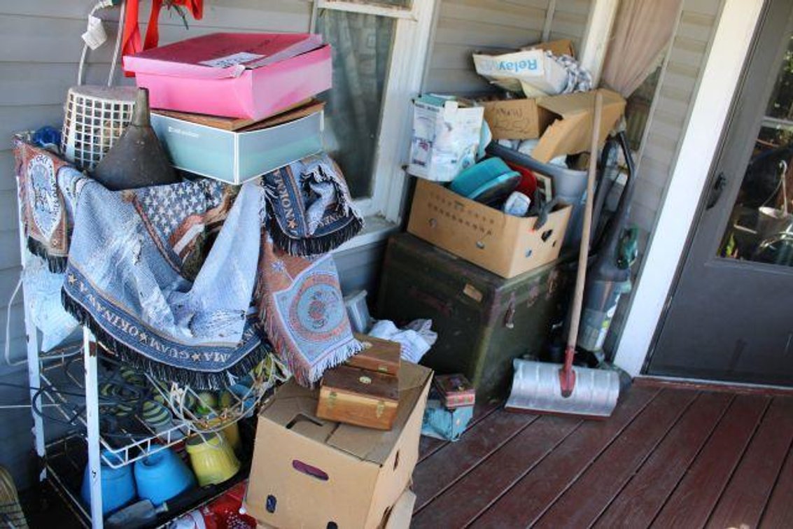 FRONT PORCH CONTENTS 