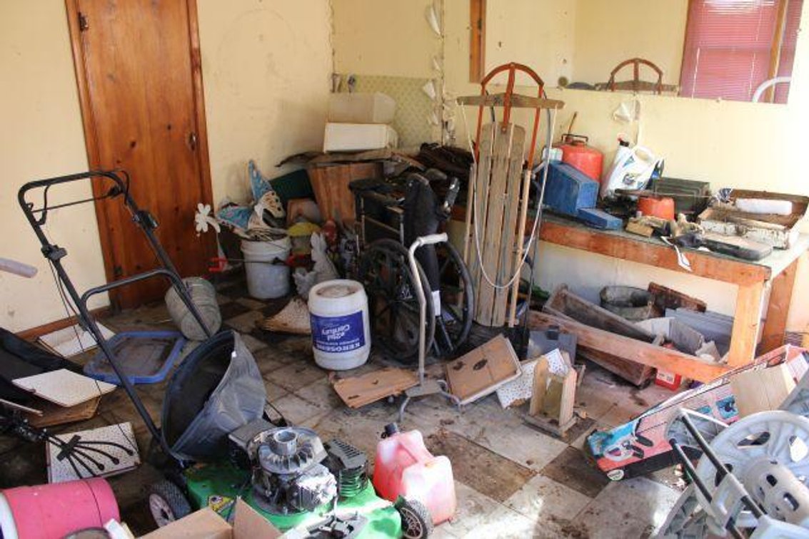 SHED CLEANING RIGHTS 