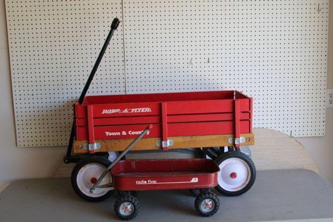 RADIO FLYER WAGONS