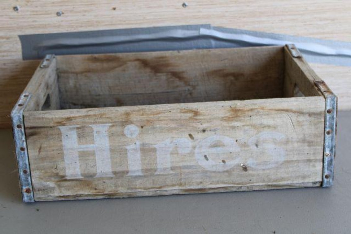 HIRES CRATE