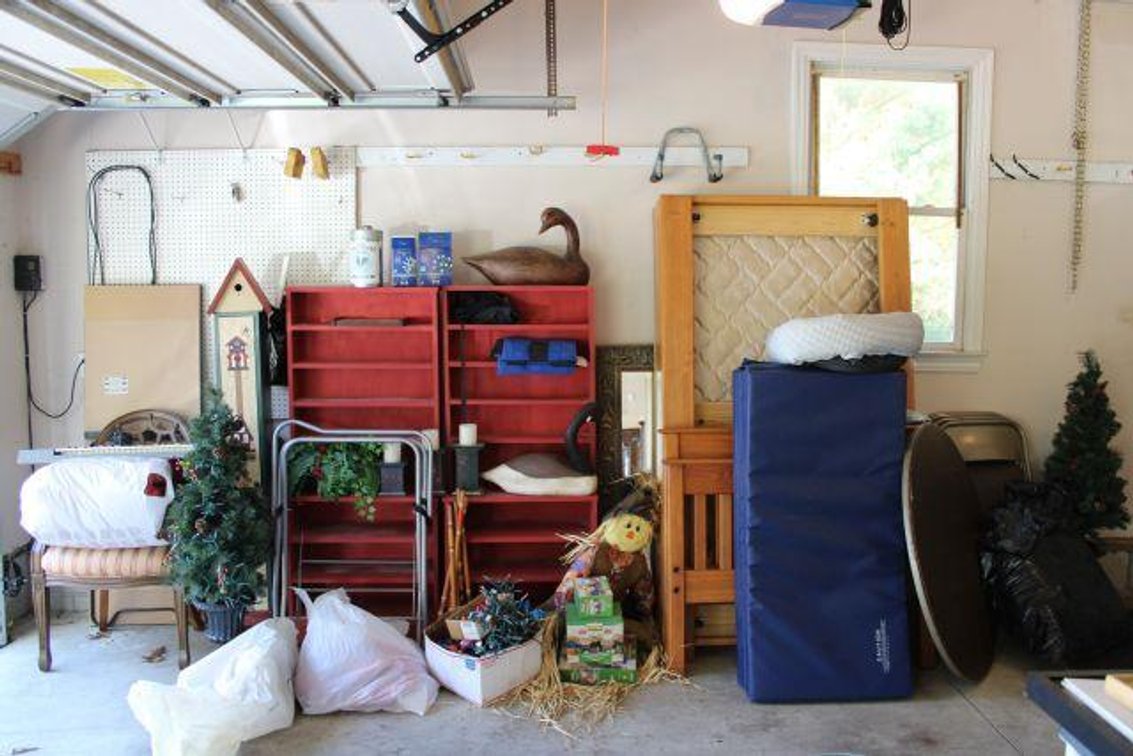 SHEVING, BED, CHRISTMAS DECOR, ETC