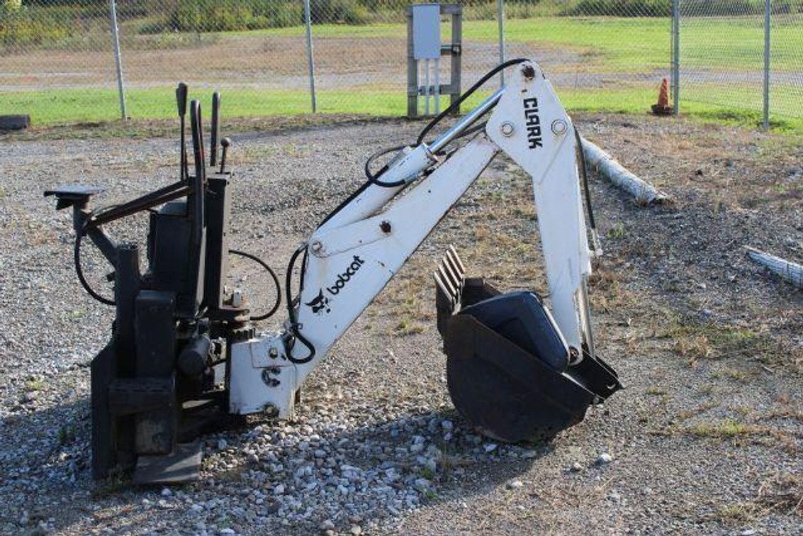 BOBCAT QUICK ATTACH MINI-HOE