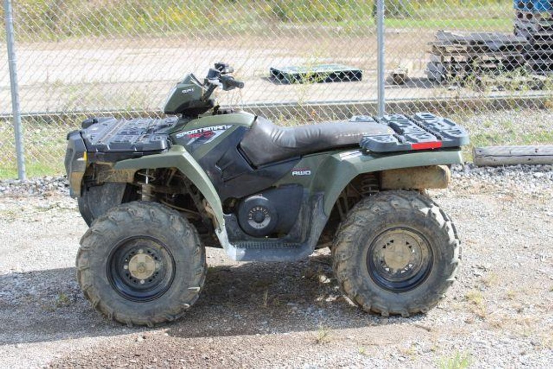 2009 Polaris Sportsman 4X4 VIN # 4XAMN76A19A758780